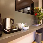 New! 2024 - The Canal Bridge Guest house Amsterdam