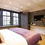 New! 2024 - The Canal Bridge Guest house 3*