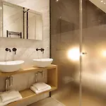 Guest house New! 2024 - The Canal Bridge Amsterdam