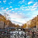 Guest house New! 2024 - The Canal Bridge Amsterdam
