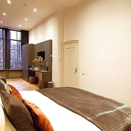 Guest house New! 2024 - The Canal Bridge Amsterdam