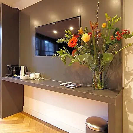 New! 2024 - The Canal Bridge Guest house