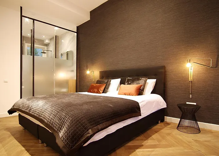 New! 2024 - The Canal Bridge Отель типа 