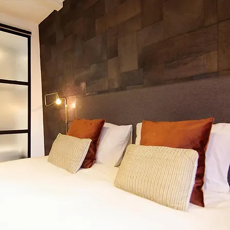 New! 2024 - The Canal Bridge Guest house