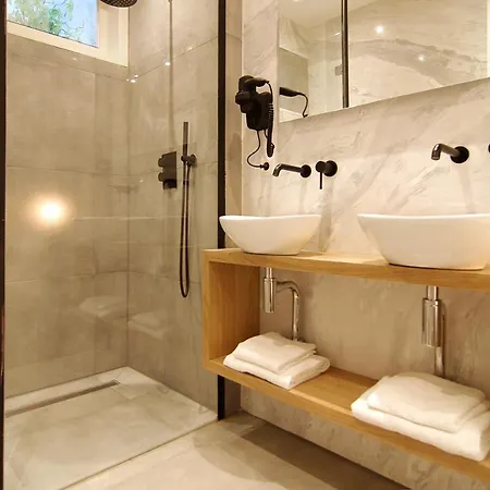 New! 2024 - The Canal Bridge 3*