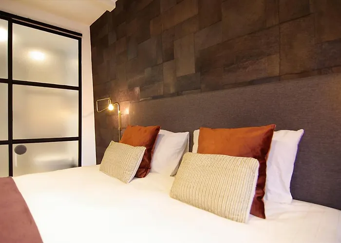 New! 2024 - The Canal Bridge Bed & Breakfast