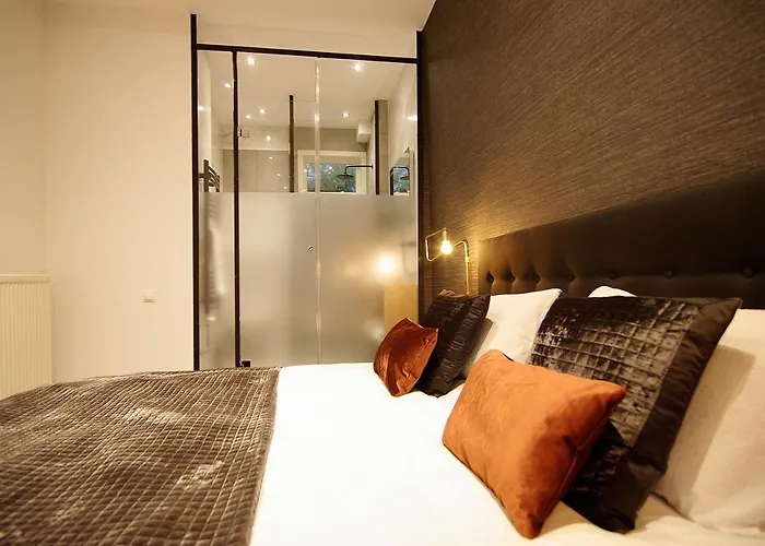 New! 2024 - The Canal Bridge Bed & Breakfast