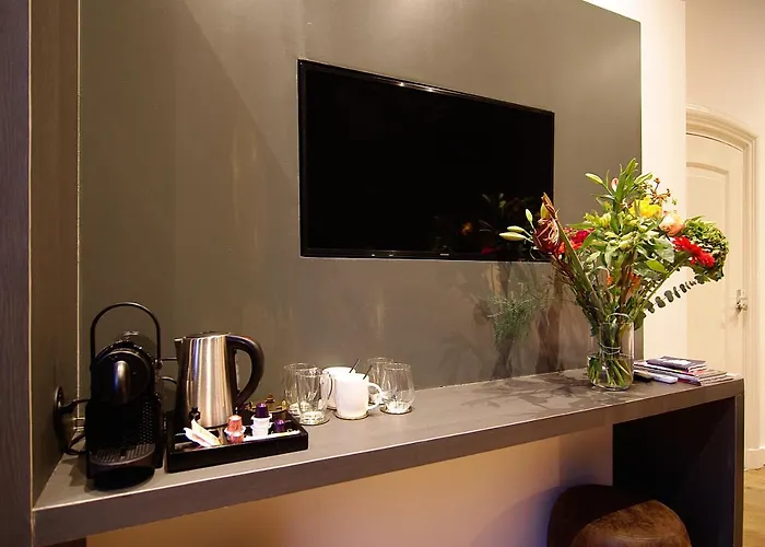 New! 2024 - The Canal Bridge 3* Amsterdam