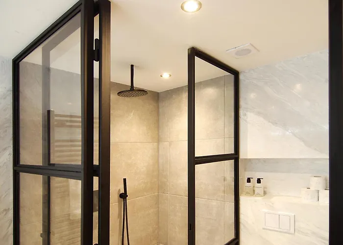 Bed & Breakfast New! 2024 - The Canal Bridge